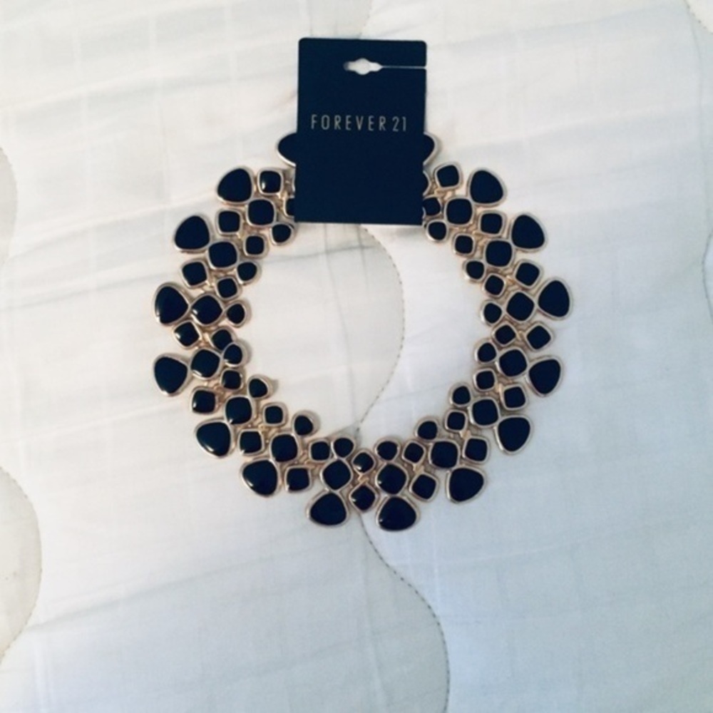 New Forever 21 Necklace - Picture 8 of 9